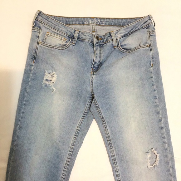 Zara Distressed Jeans - Picture 3 of 8